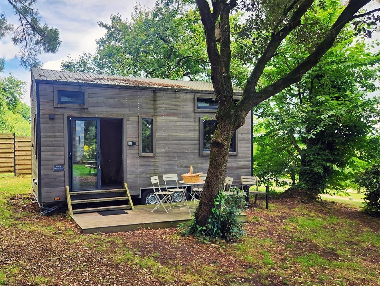 באדן Gites & Tiny Houses Les Hauts De Toulvern חדר תמונה