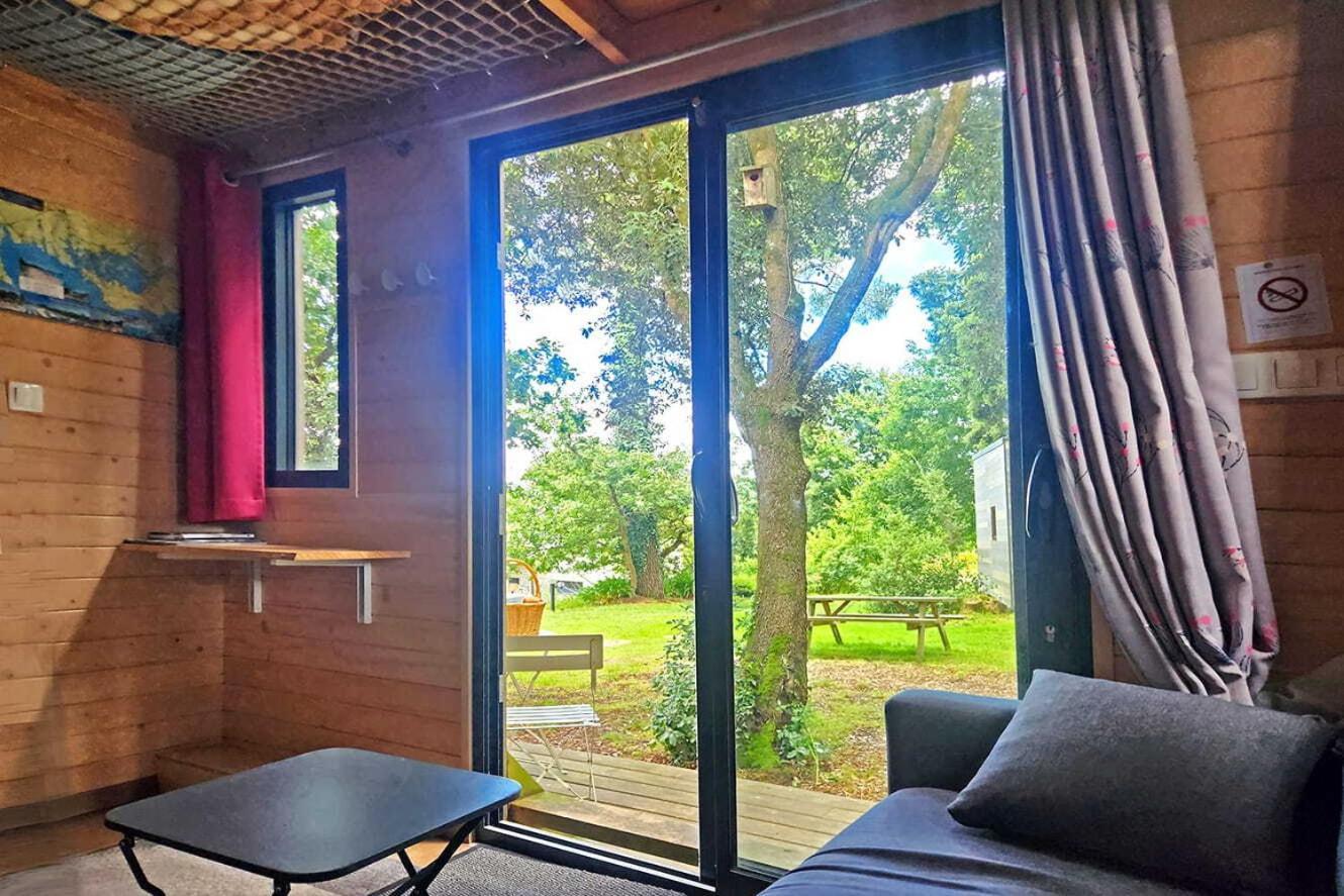 באדן Gites & Tiny Houses Les Hauts De Toulvern חדר תמונה