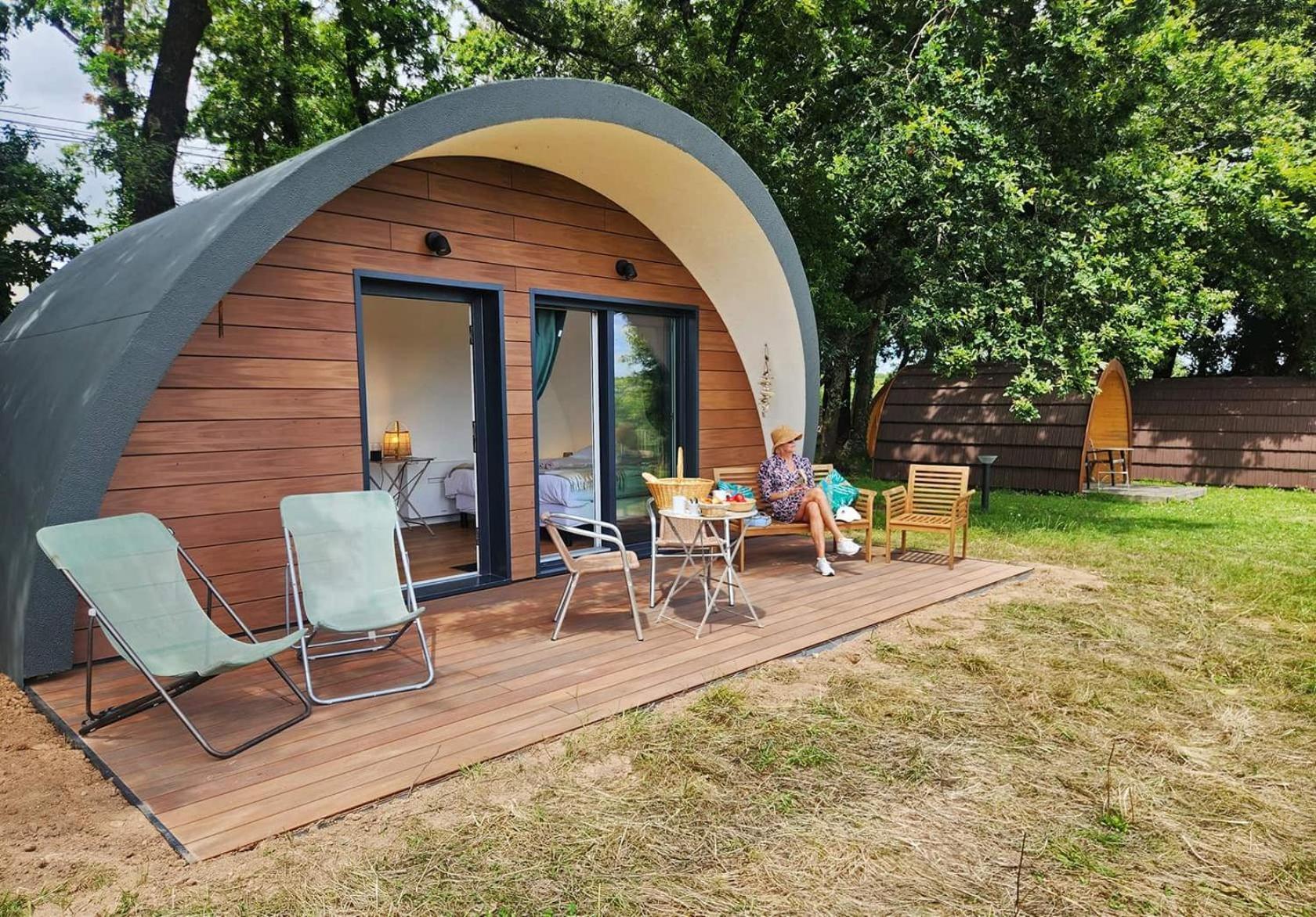 באדן Gites & Tiny Houses Les Hauts De Toulvern חדר תמונה