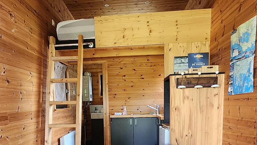 באדן Gites & Tiny Houses Les Hauts De Toulvern חדר תמונה